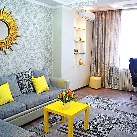 Luxury Palace Apartment Bishkek Exterior foto