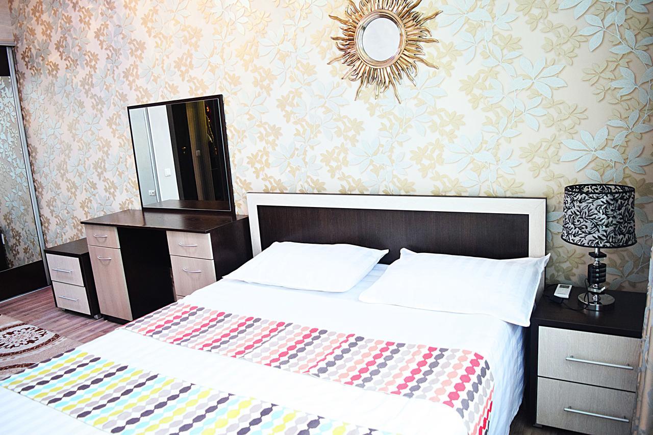 Luxury Palace Apartment Bishkek Exterior foto